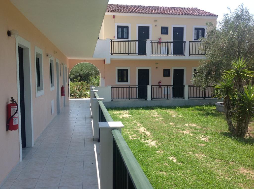 Yianetta Hotel Apartments Kávos Екстериор снимка